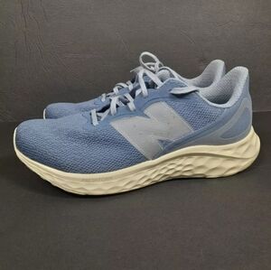 New Balance Arishi  Blue Cream Running Shoes Women‎ Sz 9  Fresh Foam